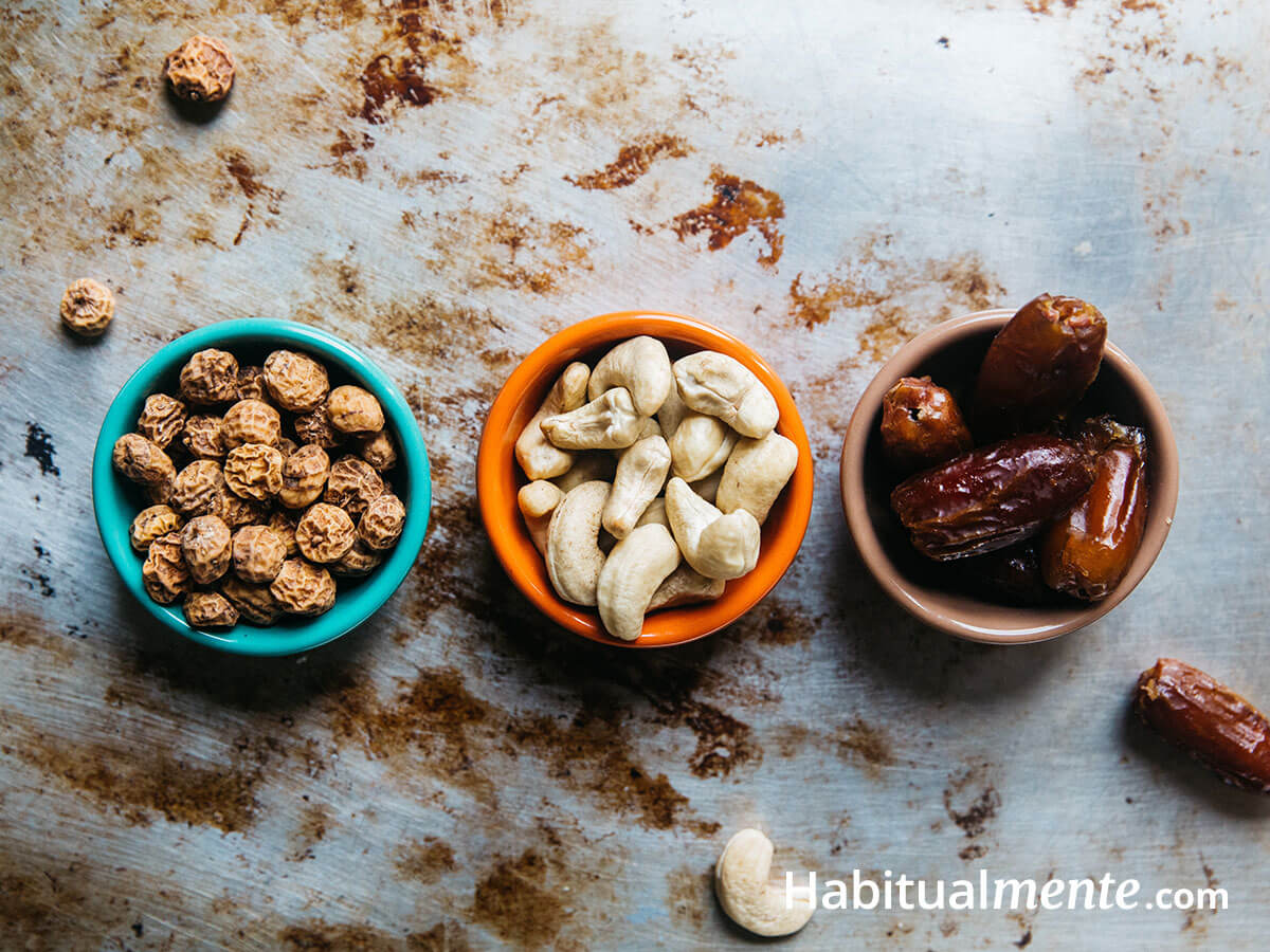 Todo lo que tienes que saber acerca de los saludables frutos secos y semillas